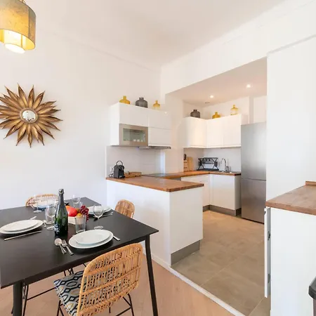 Apartamento Modern 2-br With Balconies 3 Min From Palais Des Festivals Cannes