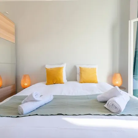 Lägenhet Modern 2-br With Balconies 3 Min From Palais Des Festivals Cannes