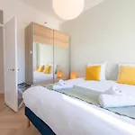 Modern 2-br With Balconies 3 Min From Palais Des Festivals 公寓 *