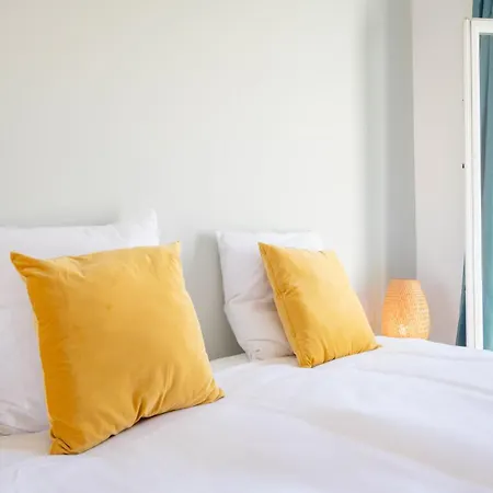 Modern 2-br With Balconies 3 Min From Palais Des Festivals Cannes