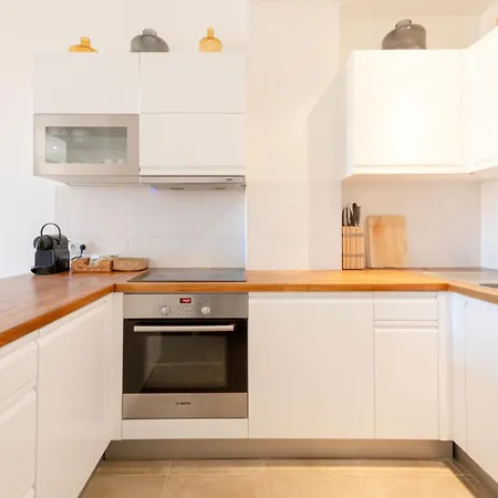 Modern 2-br With Balconies 3 Min From Palais Des Festivals Cannes